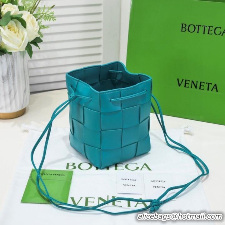 Buy Fashionable Bottega Veneta Small Cassette Bucket Bag 680218 sky blue