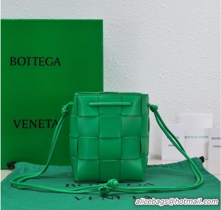 Comfortable Grade Bottega Veneta Small Cassette Bucket Bag 680218 Parakeet