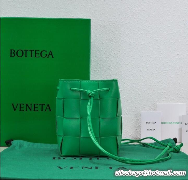 Comfortable Grade Bottega Veneta Small Cassette Bucket Bag 680218 Parakeet