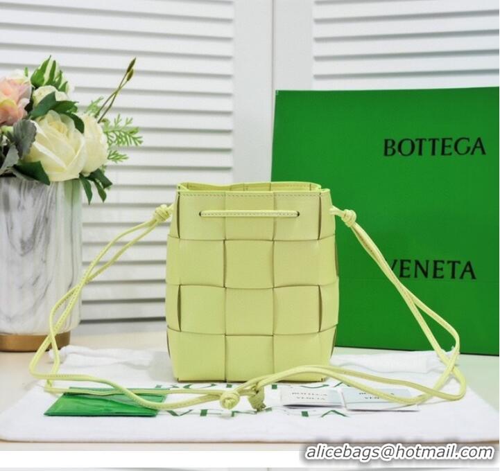 Good Quality Bottega Veneta Small Cassette Bucket Bag 680218 Glittering green