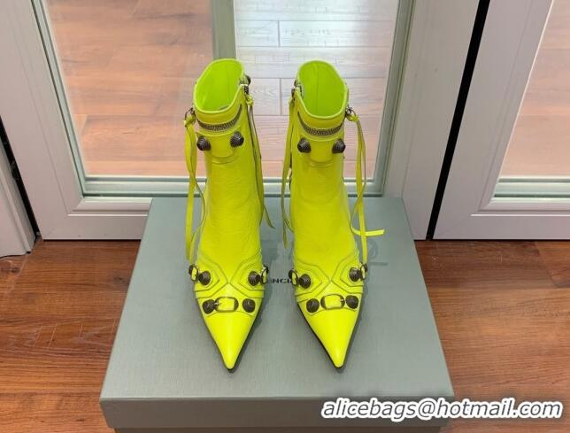 Luxury Balenciaga Cagole Ankle Boots 9cm in Crinkle Shiny Leather Neon Green 0831123