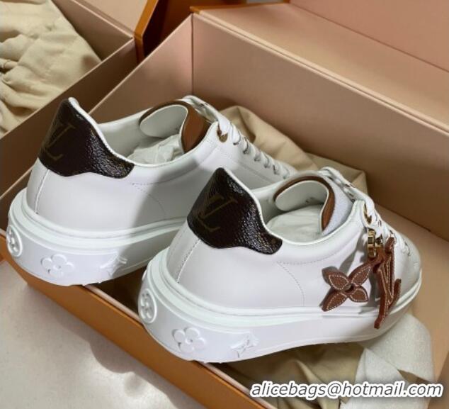 Charming Louis Vuitton Time Out Sneakers with Monogram Flower White/Brown 061703