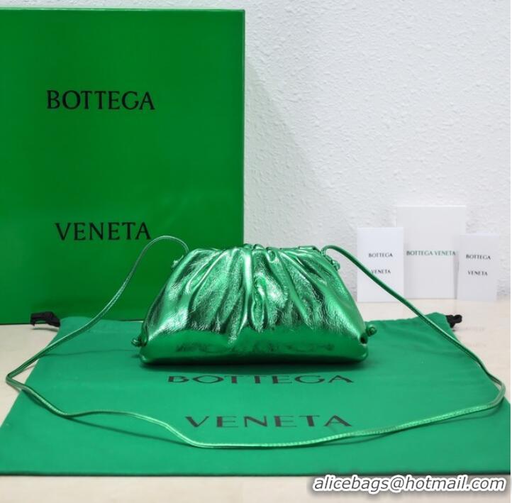 Promotional Bottega Veneta Mini intrecciato leather clutch with strap 585852 Parakeet