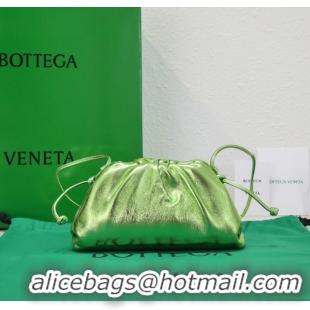 Good Quality Bottega Veneta Mini intrecciato leather clutch with strap 585852 green