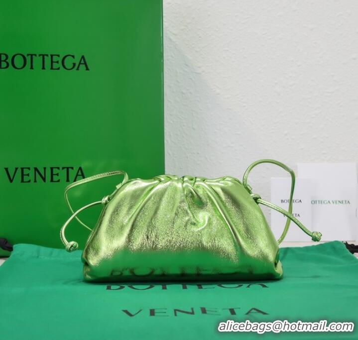 Good Quality Bottega Veneta Mini intrecciato leather clutch with strap 585852 green