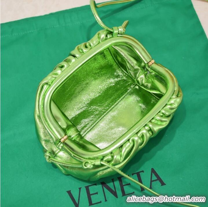 Good Quality Bottega Veneta Mini intrecciato leather clutch with strap 585852 green