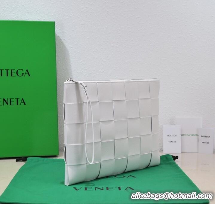 Good Taste Bottega Veneta Pouch 651409 white