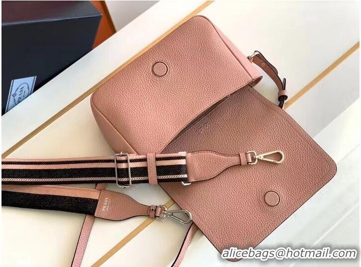 Famous Brand Prada Leather bag with shoulder strap 1DB443 pink