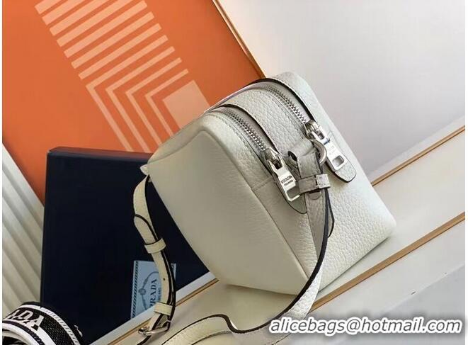 Classic Prada Leather bag with shoulder strap 1DB820 white