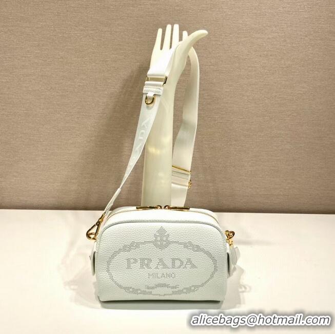 Traditional Specials Prada Leather bag with shoulder strap 1DH781 white