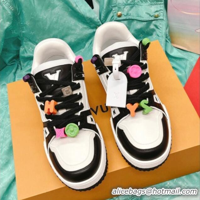 Sophisticated Louis Vuitton LV Trainer Sneakers with Charm Black 090965