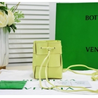 Inexpensive Bottega Veneta Mini intreccio leather crossbody bucket bag 680217 Glittering green