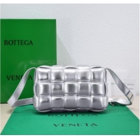 Good Product Bottega Veneta Padded Cassette 591970 silver