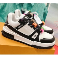 Sophisticated Louis Vuitton LV Trainer Sneakers with Charm Black 090965