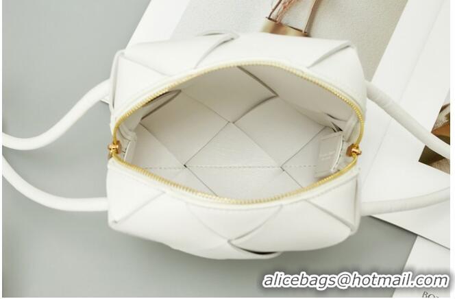 Good Quality Bottega Veneta Mini Cassette Camera Bag 701915 white