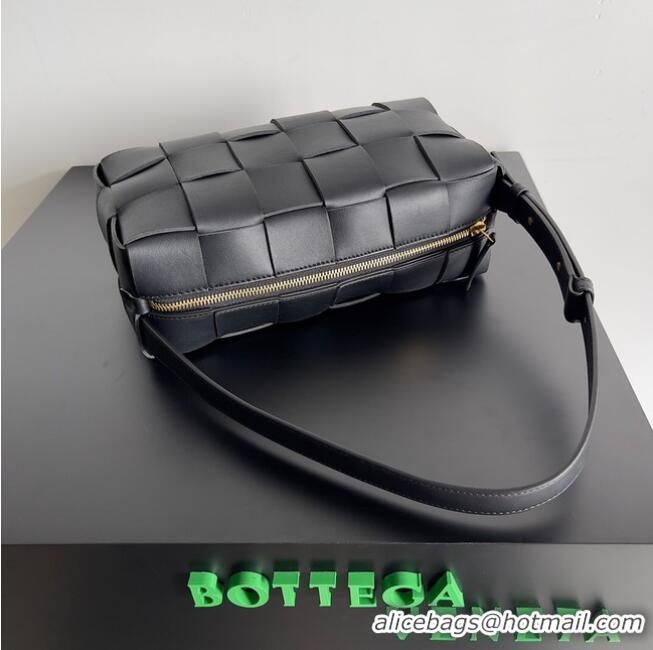 Trendy Design Bottega Veneta Brick Cassette 709360 black