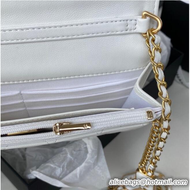 Inexpensive CHANEL WALLET ON CHAIN Lambskin & Gold-Tone Metal AP2923 white