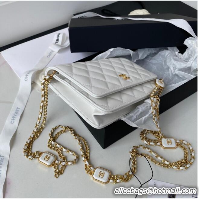 Inexpensive CHANEL WALLET ON CHAIN Lambskin & Gold-Tone Metal AP2923 white