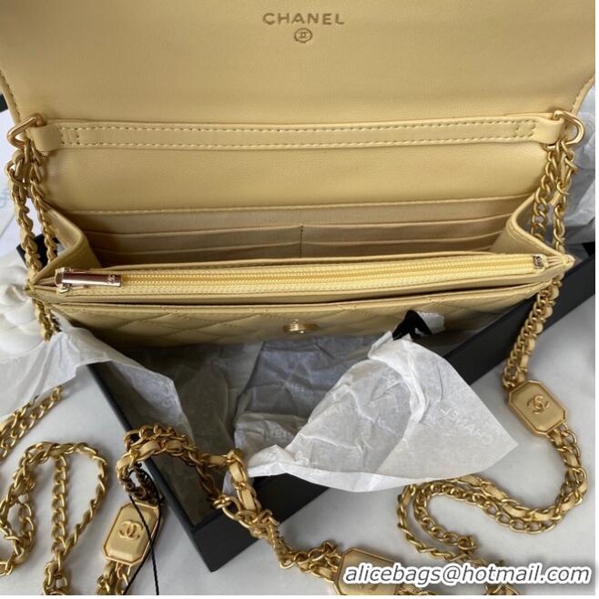 Top Quality CHANEL WALLET ON CHAIN Lambskin & Gold-Tone Metal AP2923 light yellow