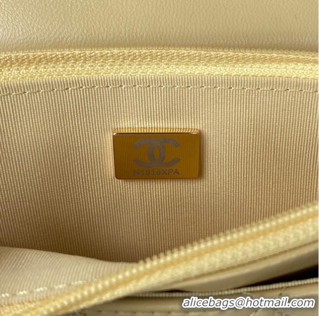 Top Quality CHANEL WALLET ON CHAIN Lambskin & Gold-Tone Metal AP2923 light yellow