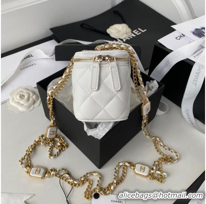 Well Crafted CHANEL SMALL VANITY WITH CHAIN Lambskin & Gold-Tone Metal AP2931 White