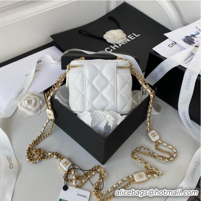 Well Crafted CHANEL SMALL VANITY WITH CHAIN Lambskin & Gold-Tone Metal AP2931 White