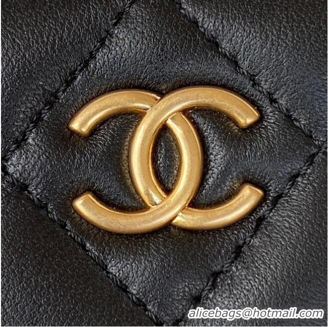 Pretty Style CHANEL SMALL VANITY WITH CHAIN Lambskin & Gold-Tone Metal AP2931 black