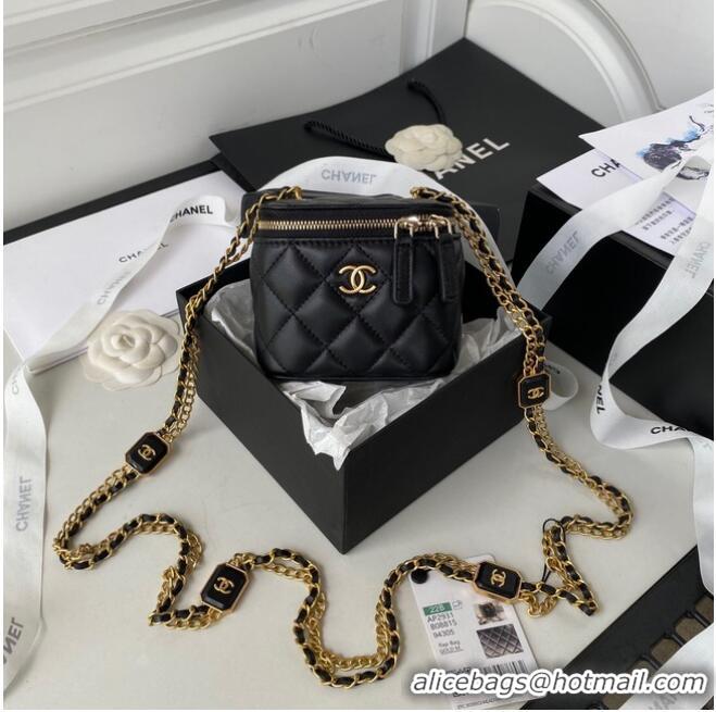 Pretty Style CHANEL SMALL VANITY WITH CHAIN Lambskin & Gold-Tone Metal AP2931 black