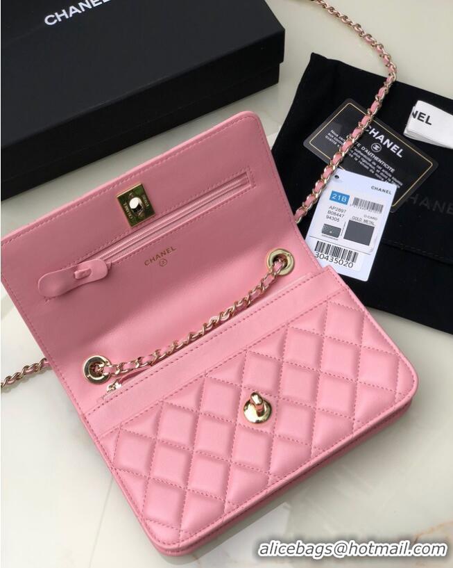 Good Taste CHANEL WALLET ON CHAIN Lambskin & light Gold-Tone Metal 80892 pink