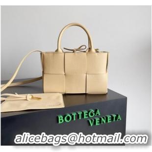 Famous Brand Bottega Veneta ARCO TOTE Small intrecciato grained leather tote bag 709337 Porridge