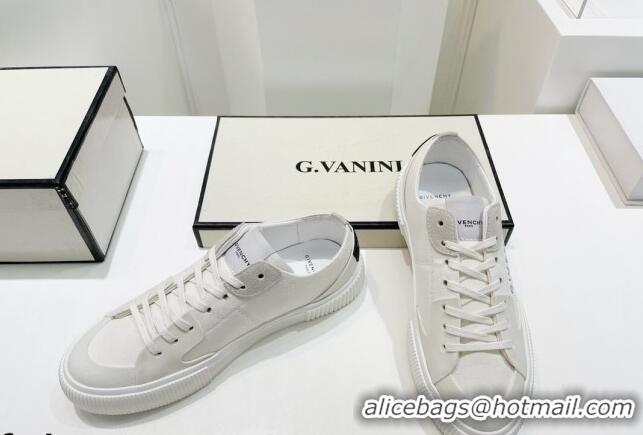 Good Looking Givenchy GIV Canvas Sneakers White 2072182