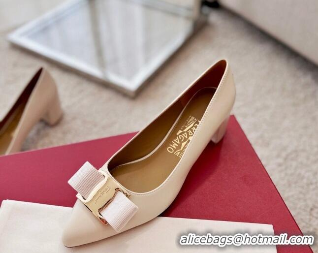 Best Grade Salvatore Ferragamo Alice Vara Bow Point Pumps 5.5cm White 101172