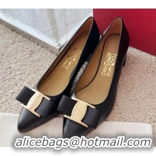 Pretty Style Salvatore Ferragamo Alice Vara Bow Point Pumps 5.5cm Black 2101174