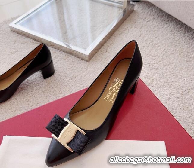 Pretty Style Salvatore Ferragamo Alice Vara Bow Point Pumps 5.5cm Black 2101174