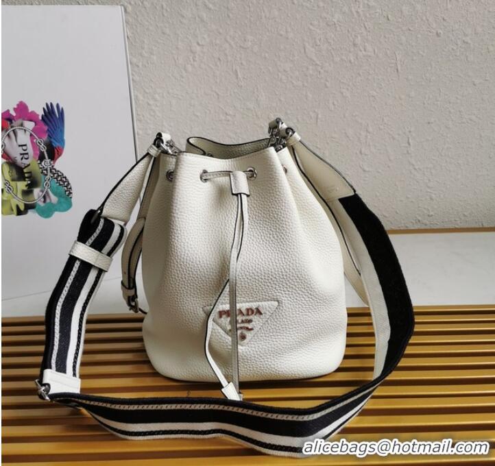 Big Discount Prada leather Shoulder Bag 1BE060 white