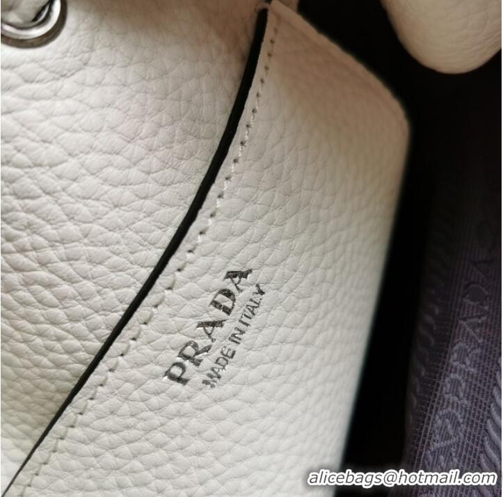 Big Discount Prada leather Shoulder Bag 1BE060 white