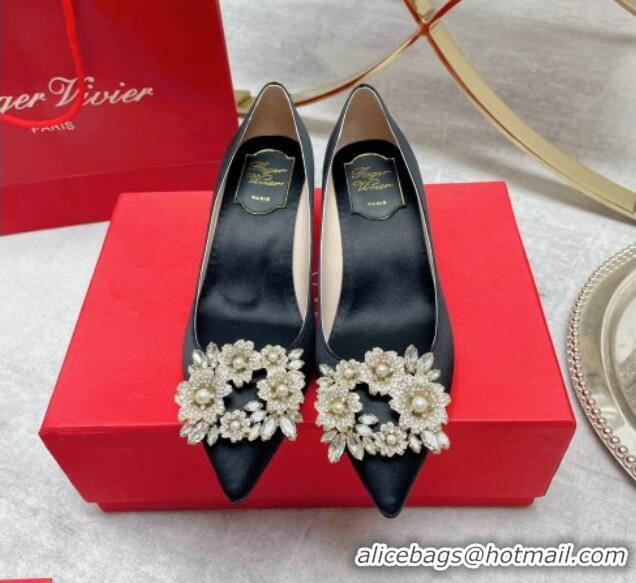 Stylish Roger Vivier RV Bouquet Crystal Pearl Buckle Pumps in Silk 4.5cm Black 101140