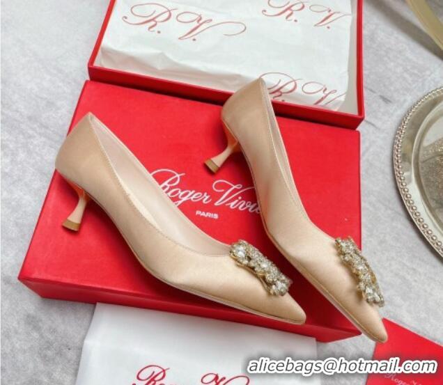 Luxury Discount Roger Vivier RV Bouquet Crystal Pearl Buckle Pumps in Silk 4.5cm Nude 101147