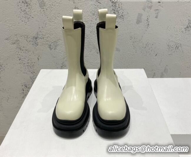 Grade Bottega Veneta Tire Calfskin Short Chelsea Boot White/Black 072125