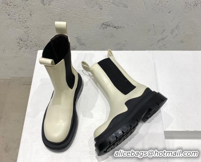 Grade Bottega Veneta Tire Calfskin Short Chelsea Boot White/Black 072125