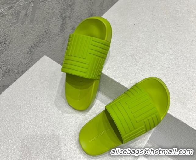 Best Grade Bottega Veneta Rubber Slider Flat Slide Sandals Kiwi Green 080853