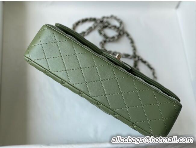 Well Crafted Chanel Quilted Lambskin Classic Medium Flap Bag A01112 Green/Silver 2022