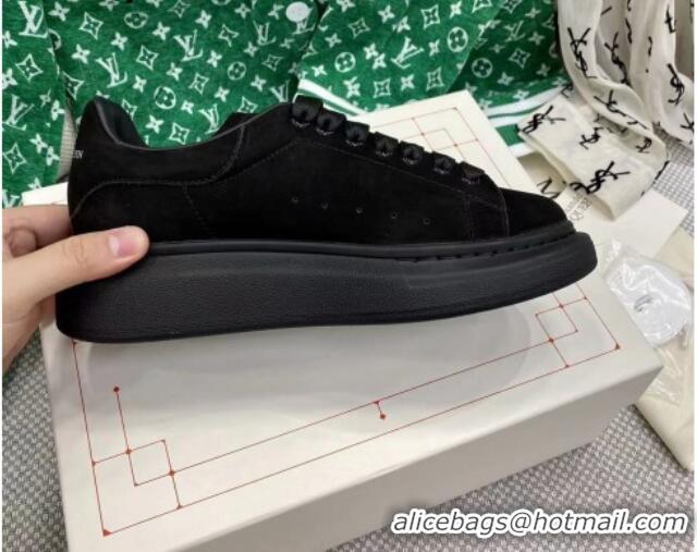 Good Looking Alexander McQueen Oversized Sneakers in Black Suede 072340