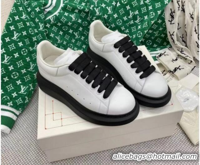 Top Design Alexander McQueen Oversized Sneakers in Silky Calfskin White/Black 072341