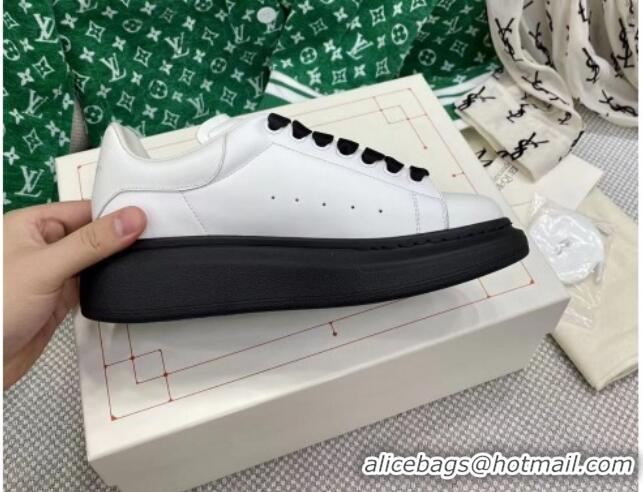 Top Design Alexander McQueen Oversized Sneakers in Silky Calfskin White/Black 072341