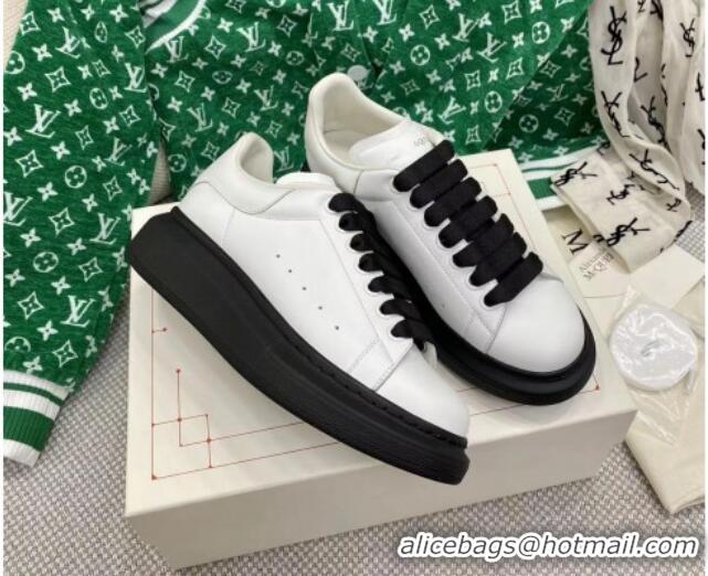 Top Design Alexander McQueen Oversized Sneakers in Silky Calfskin White/Black 072341