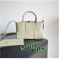 Super Quality Bottega Veneta ARCO TOTE Small intrecciato grained leather tote bag 709337 Travertine