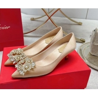 Luxury Discount Roger Vivier RV Bouquet Crystal Pearl Buckle Pumps in Silk 4.5cm Nude 101147