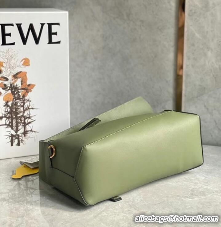 Unique Style Loewe Original Leather Bag LE10188 green