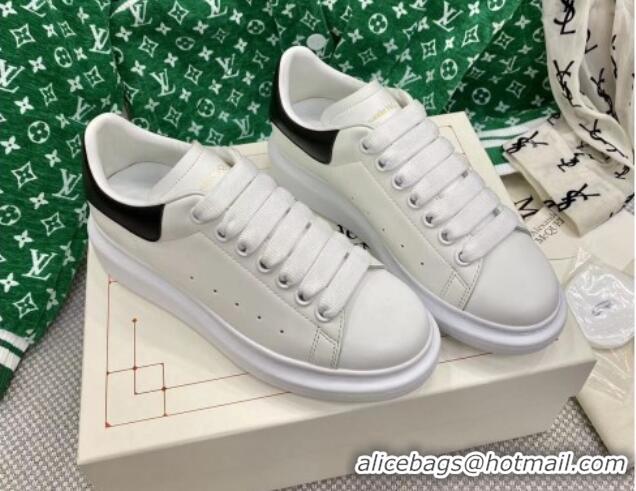 Discount Alexander McQueen Oversized Sneakers in Silky Calfskin White/Black 072343